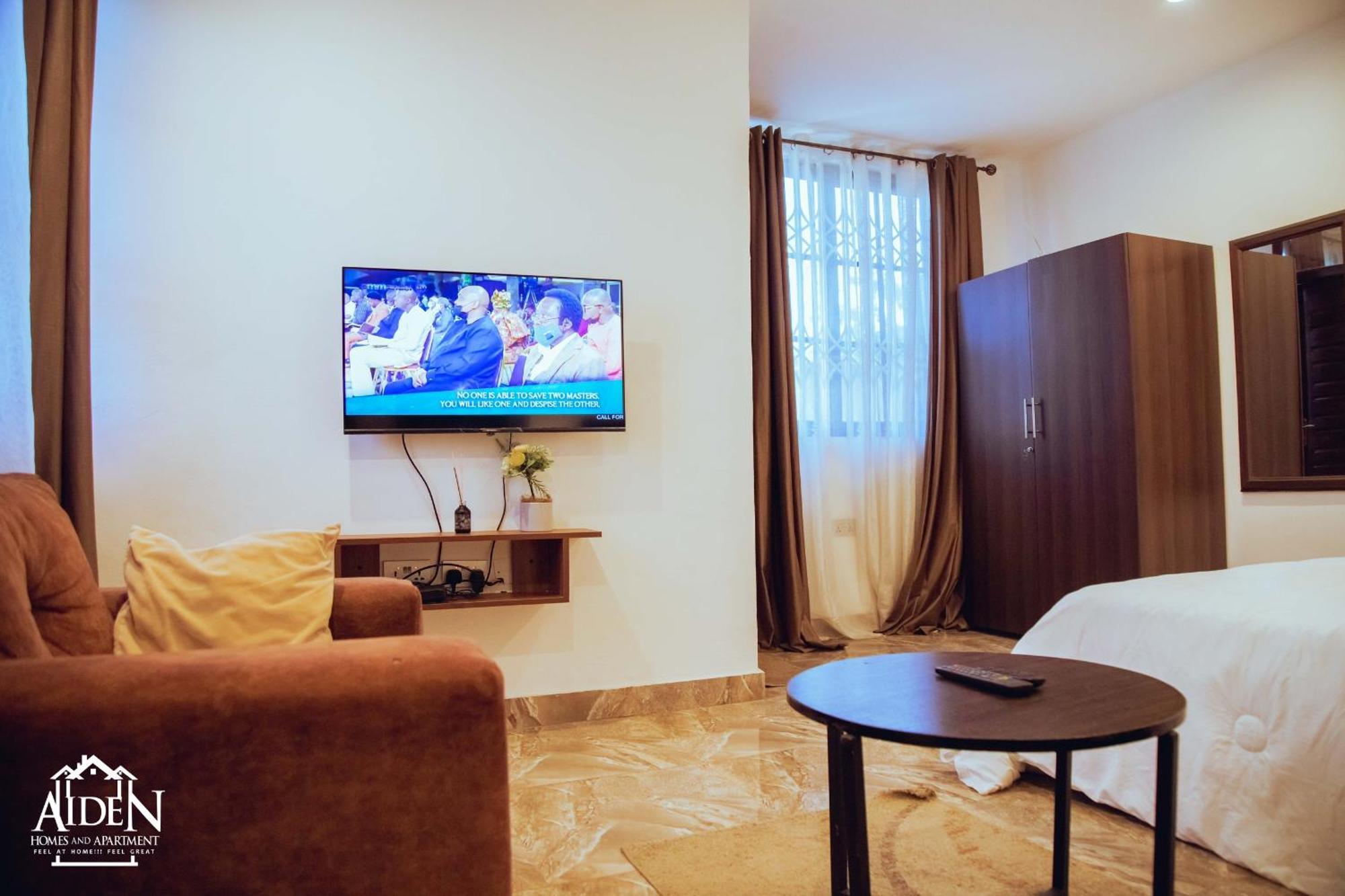 Aiden Homes And Apartments Hotel Koforidua Exterior photo